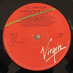 Culture Club – Kissing To Be Clever