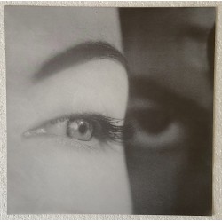 Eurythmics – We Too Are One