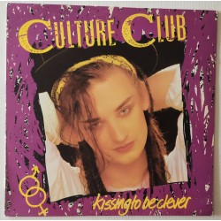Culture Club – Kissing To...