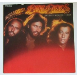 Bee Gees – Spirits Having...