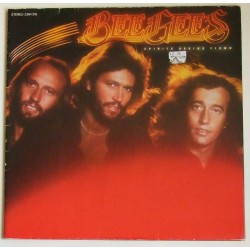 Bee Gees – Spirits Having...